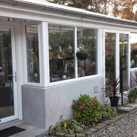 فندق مبيت وإفطار Bed & Breakfast Hobro *